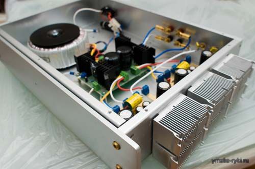 Вид собранного усилителя