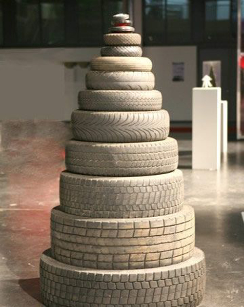 ёлочка из шин